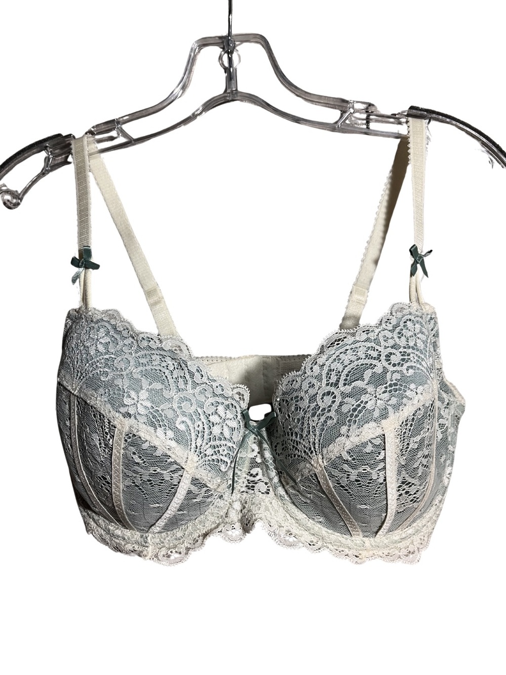 H&M Vintage Lace Underwire Bra in Cream and Sage Green 34D